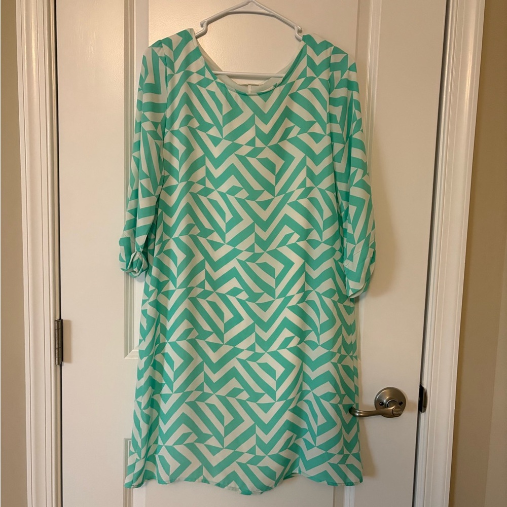 Geometric teal/turquoise/green and White Dress size large everly